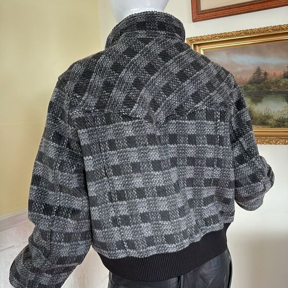 NWT Avec Les Filles Black & Grey Plaid Cropped Bomber Jacket - Picture 7 of 15